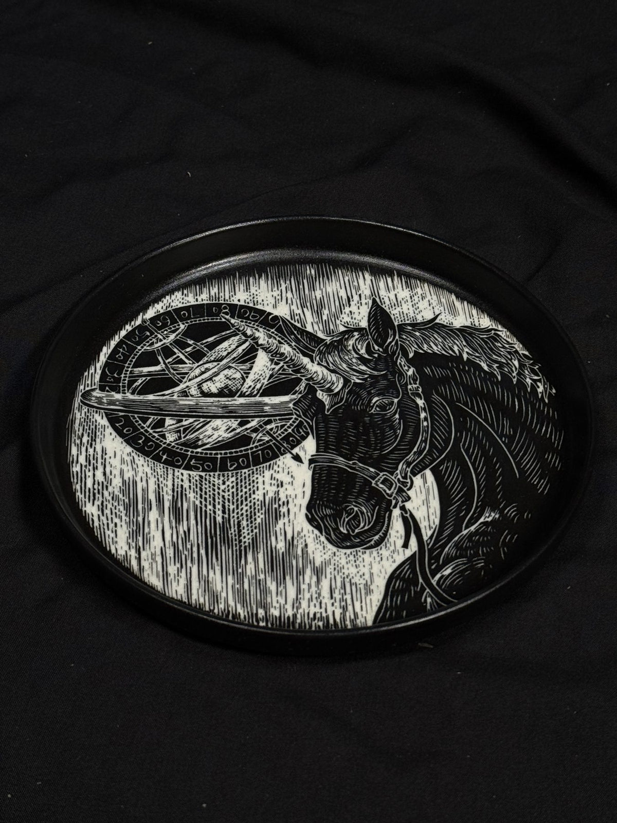 Taurus Oval Display Plate